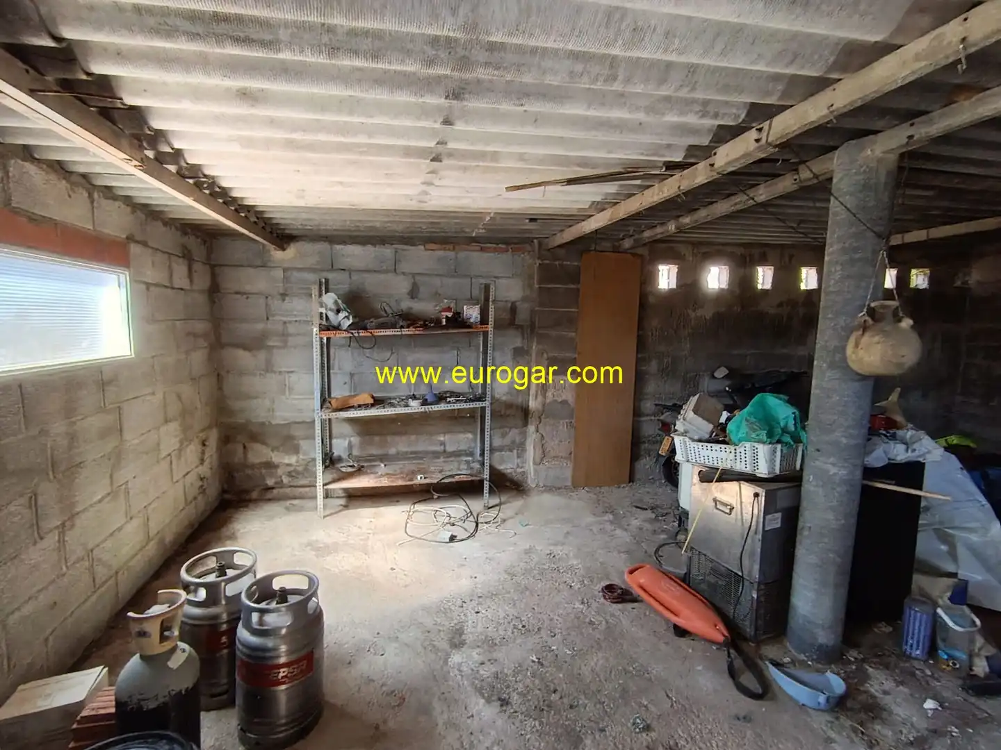 Finca rústica en venta en Chiva con Jardín privado, Terraza y Trastero