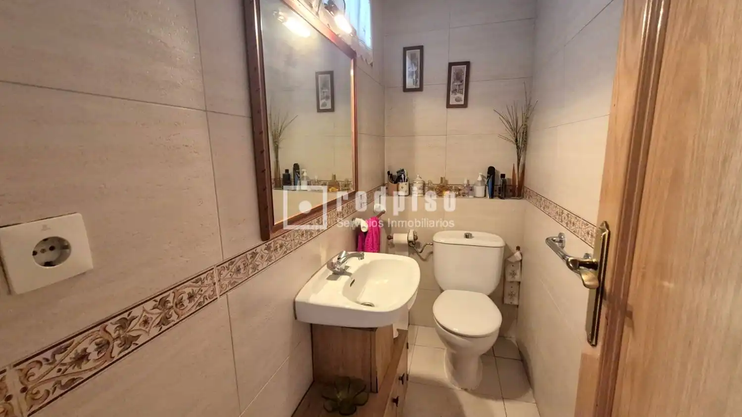 Bathroom of Houses for sale in Getafe  with Air Conditioner, Heating and Parquet flooring