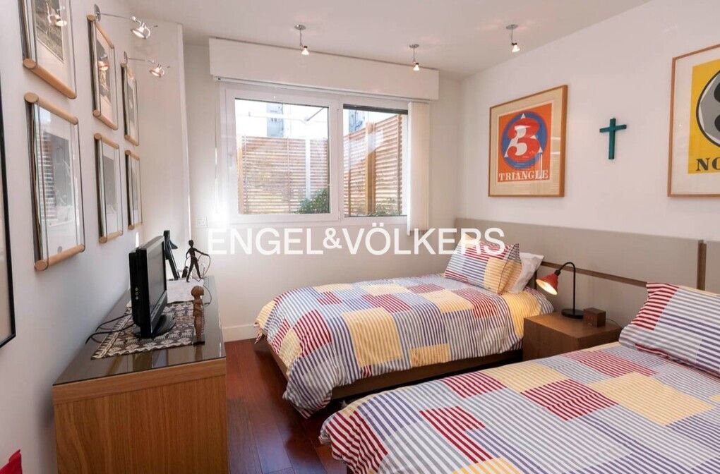 Dormitori de Apartament en venda en  Madrid Capital amb Aire condicionat, Calefacció i Parquet