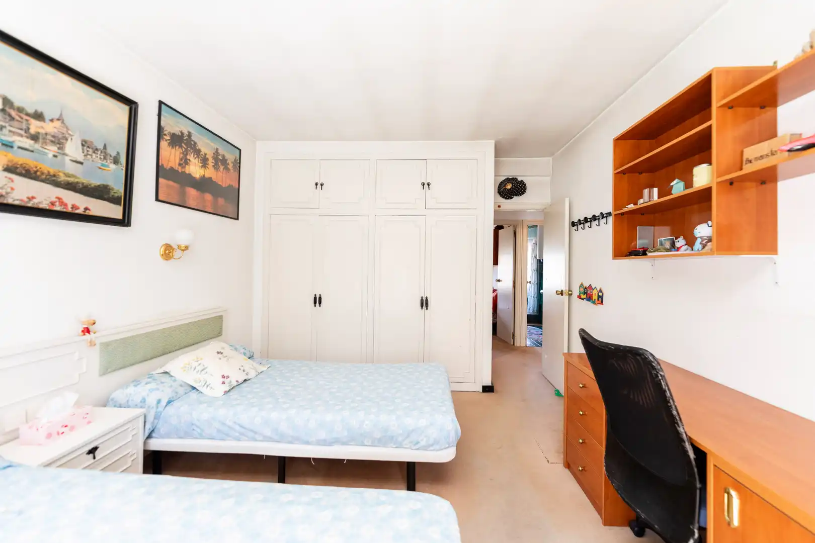 Habitación de Casa adosada en venta en Madrid con Calefacción, Jardín privado y Trastero