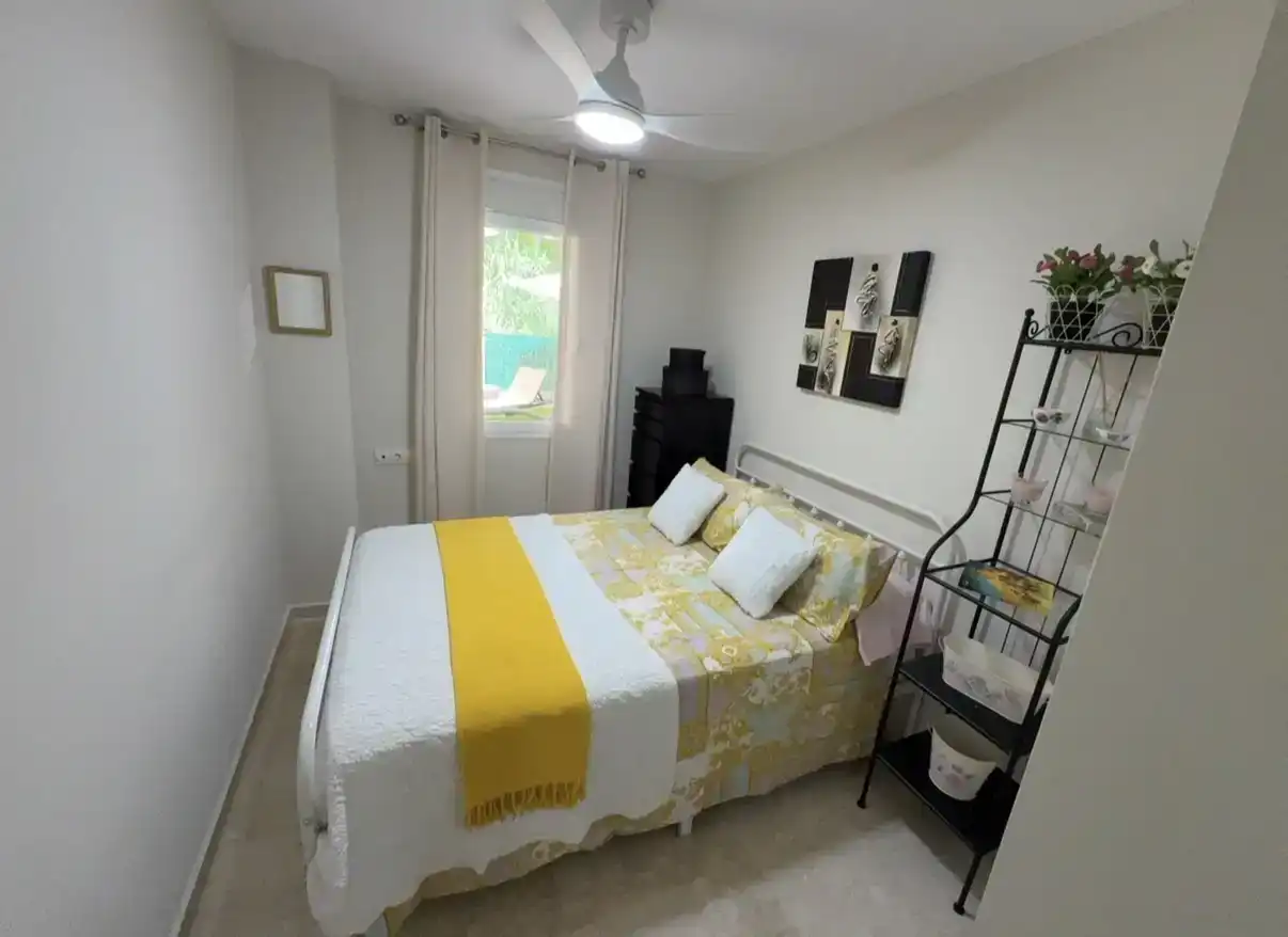 Habitación de Piso en venta en Marbella con Aire acondicionado, Piscina y Balcón