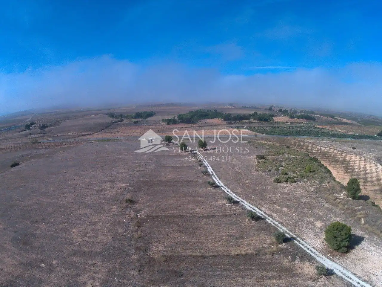 Finca rústica en venda en Yecla