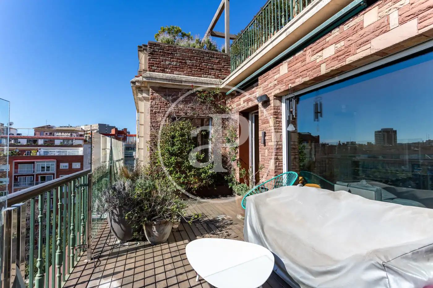 Terrasse von Dachboden zur Miete in Barcelona mit Klimaanlage, Heizung und Terrasse