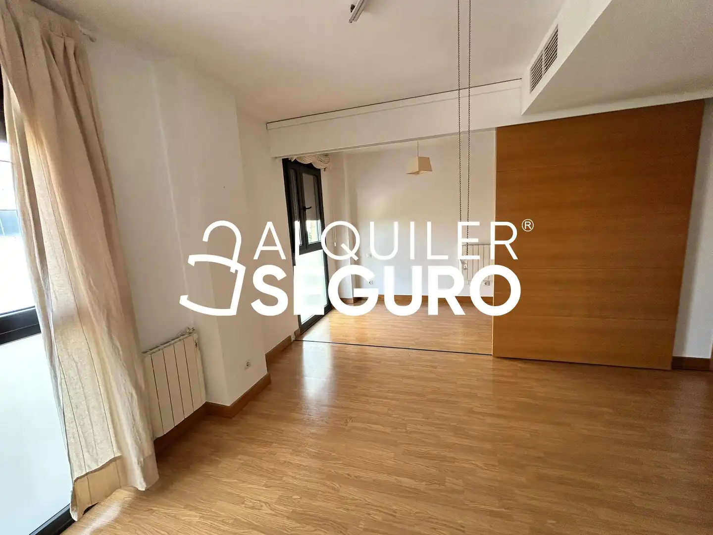 Habitación de Estudio de alquiler en Madrid con Aire acondicionado, Calefacción y Trastero