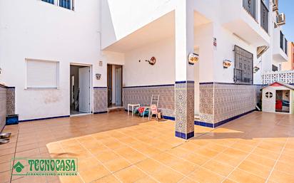 Exterior view of Single-family semi-detached for sale in Roquetas de Mar  with Air Conditioner and Terrace