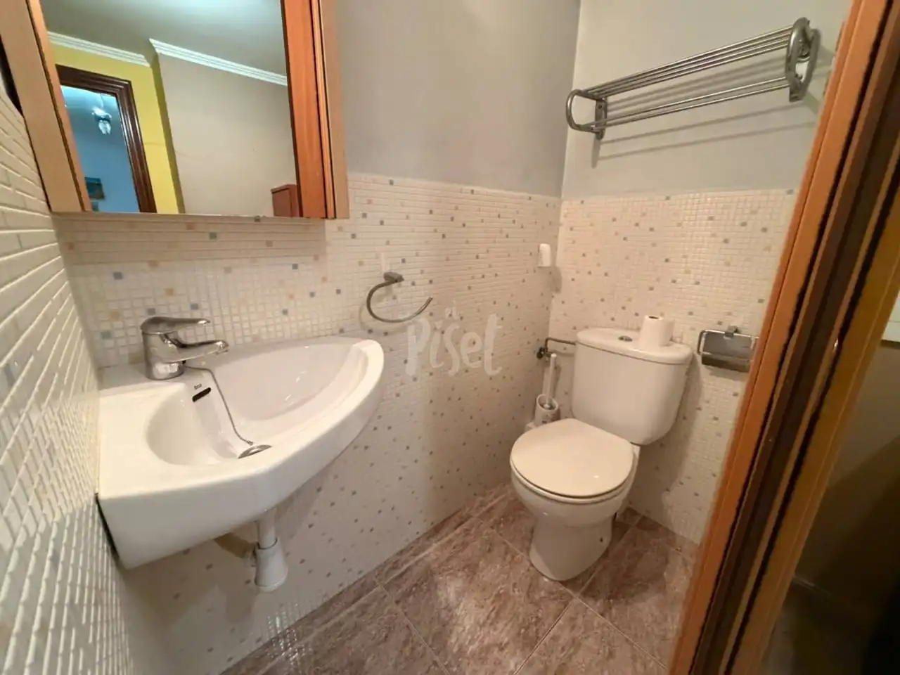 Baño de Piso en venta en Tarragona con Aire acondicionado, Calefacción y Amueblado