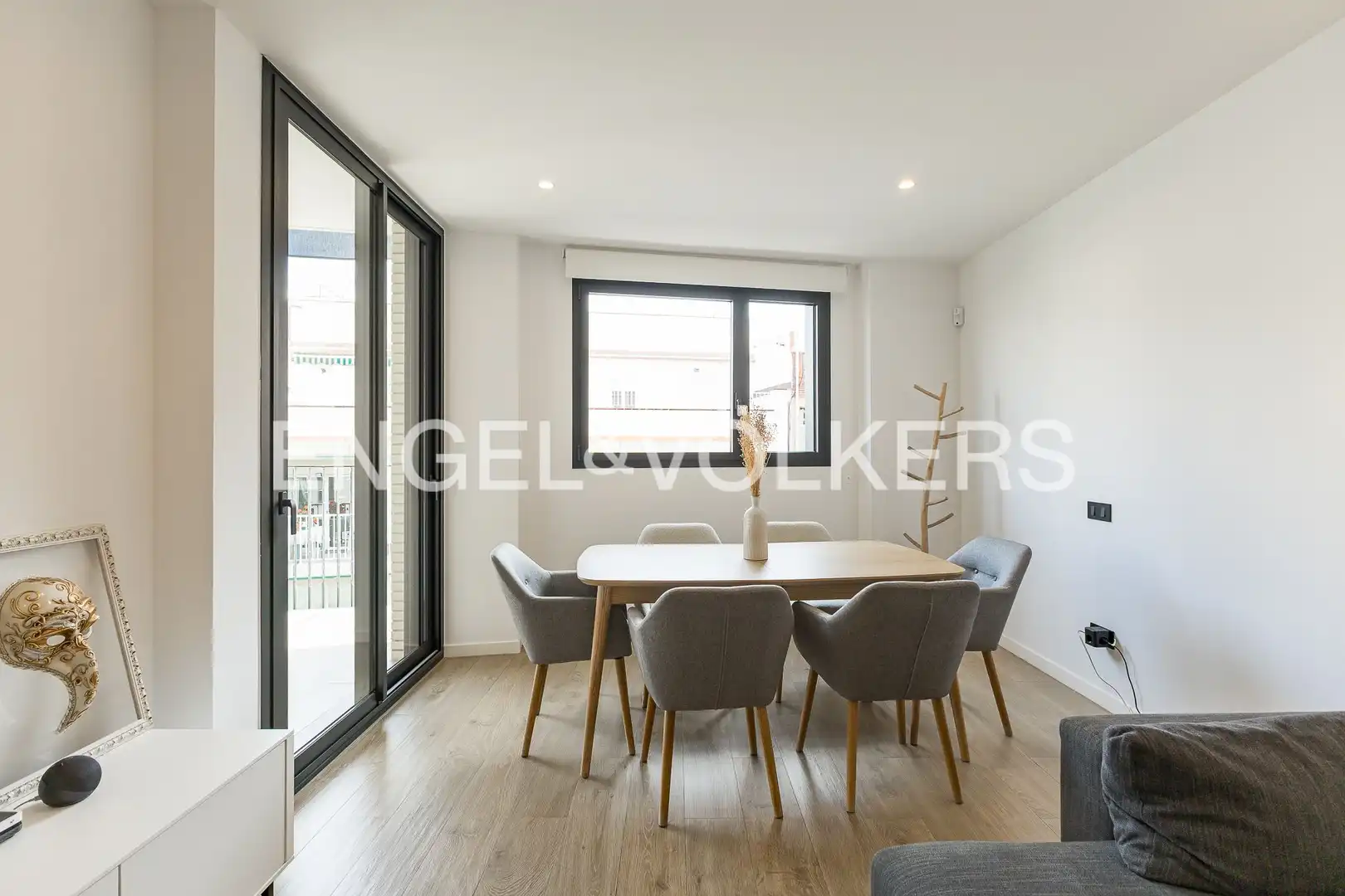 Dining room of Flat for sale in Vilanova i la Geltrú  with Air Conditioner, Heating and Parquet flooring