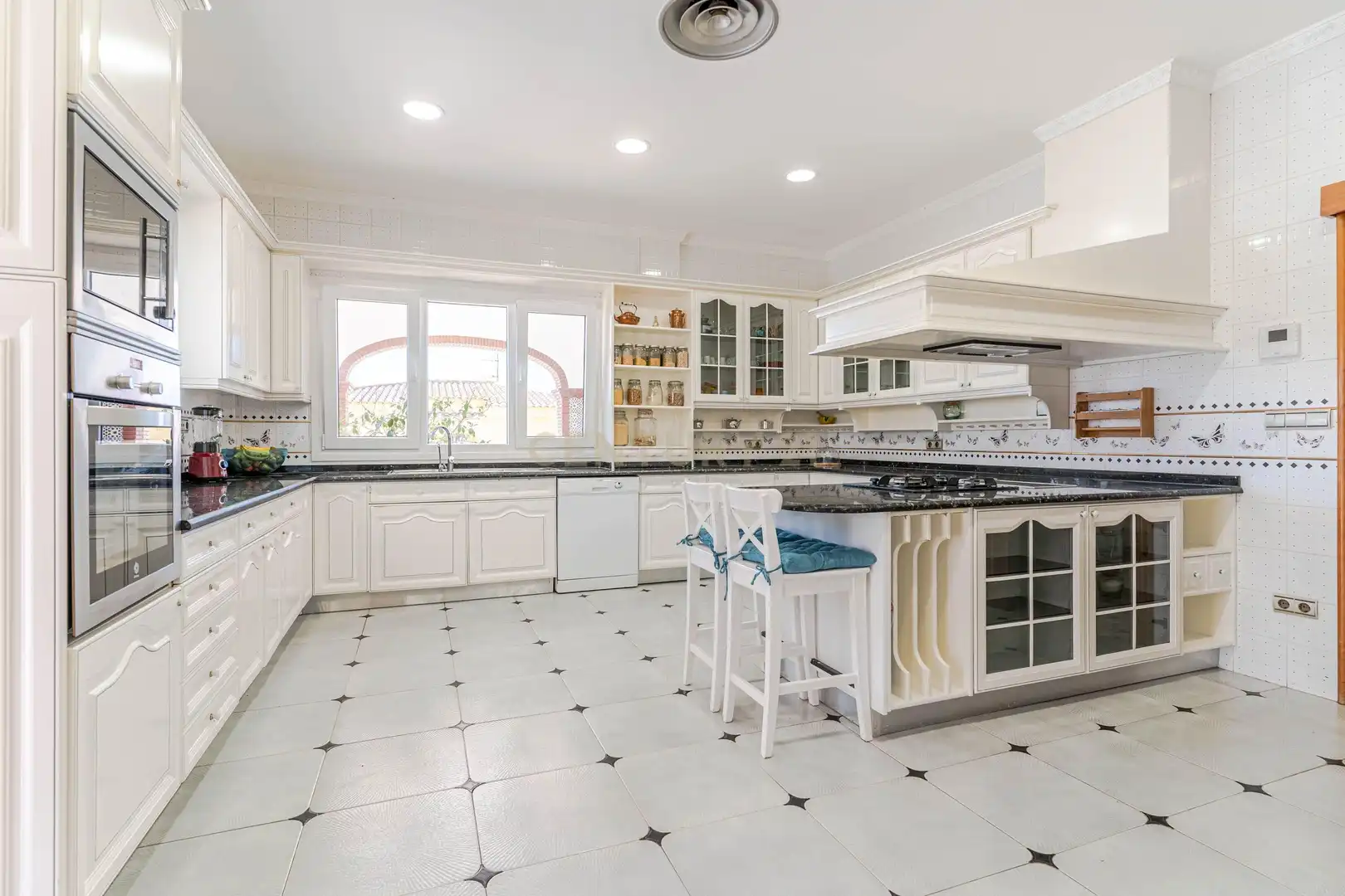 Cocina de Casa o chalet en venta en Motril con Aire acondicionado y Jardín privado