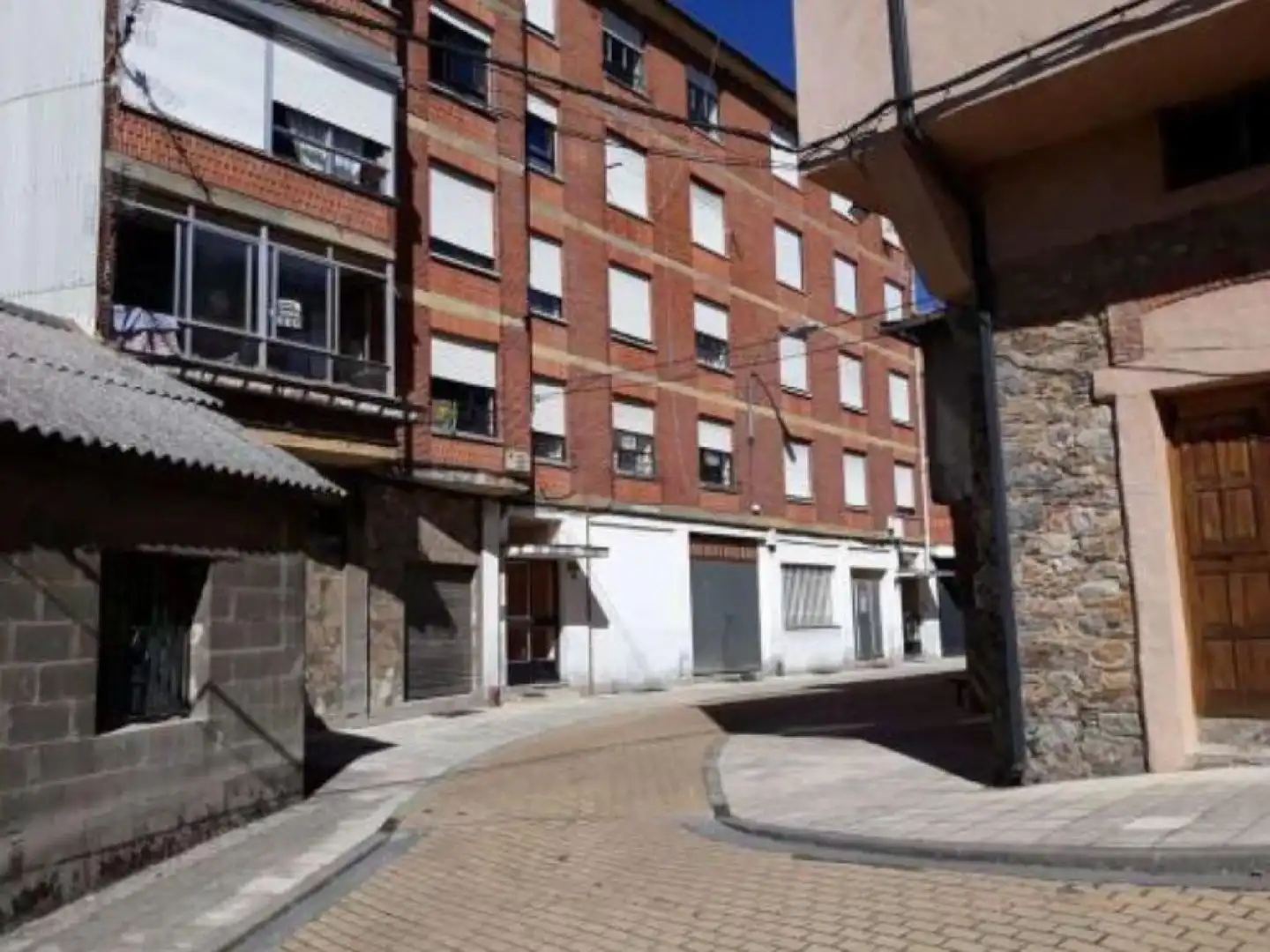 Vista exterior de Pis en venda en Bembibre
