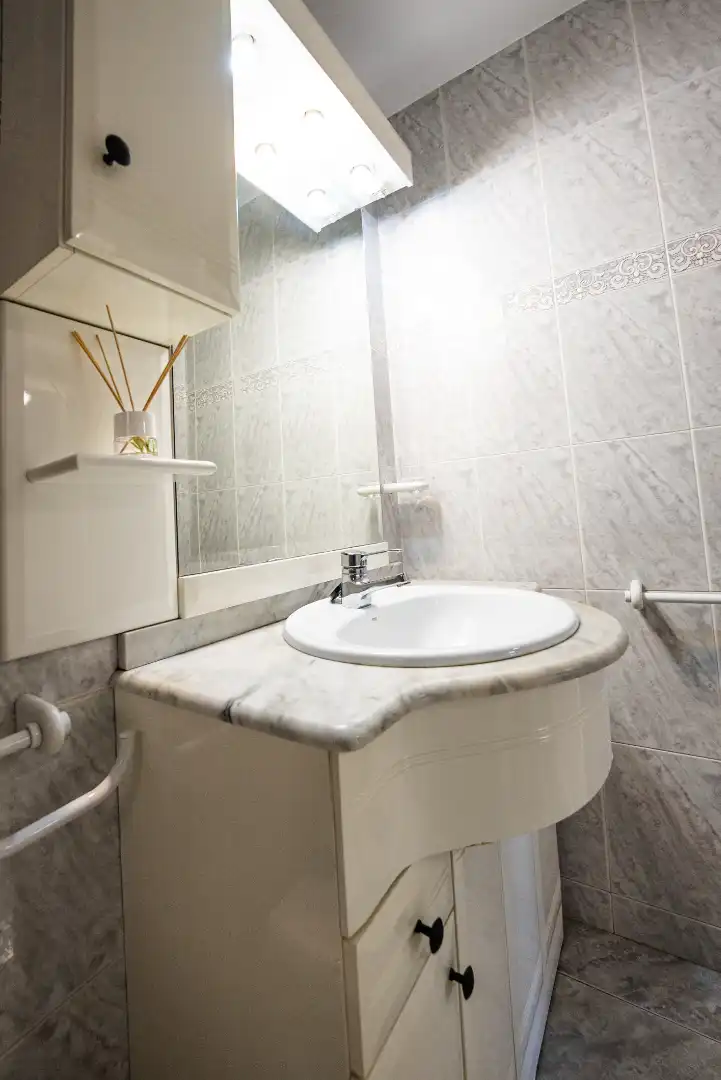 Baño de Piso en venta en Tarragona con Parquet, Terraza y Amueblado