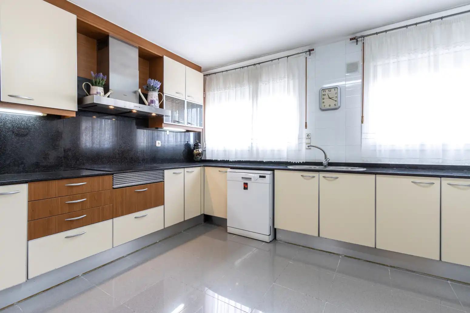 Cuina de Àtic en venda en Terrassa amb Calefacció, Terrassa i Balcó