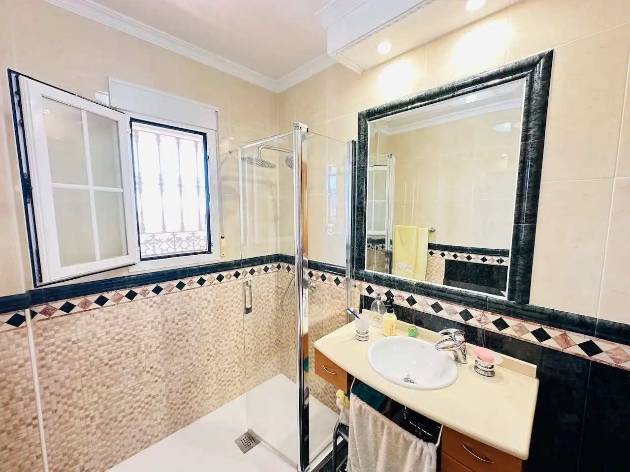 Villa con piscina in vendita a Torre del Mar, imagen 32