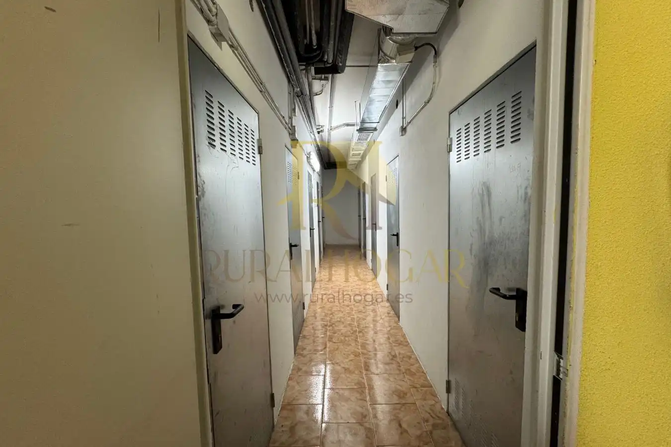 Piso en venta en León Capital  con Trastero, Balcón y Alarma