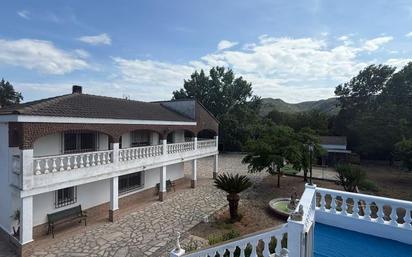 Vista exterior de Casa o xalet en venda en Alzira amb Aire condicionat, Jardí privat i Terrassa