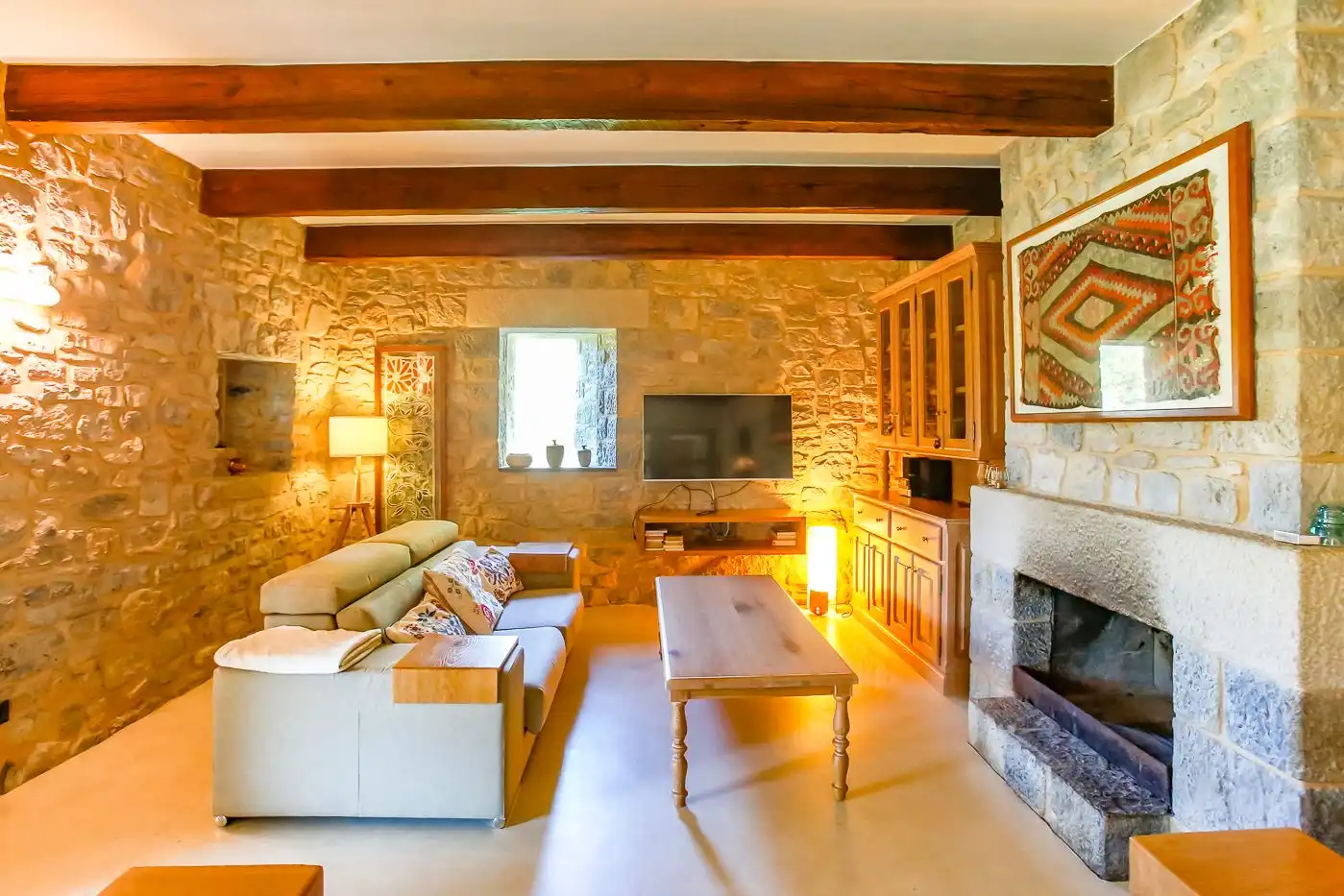 Living room of Country homes for sale in Montagut i Oix  with Private garden, Terrace and Swimming Pool