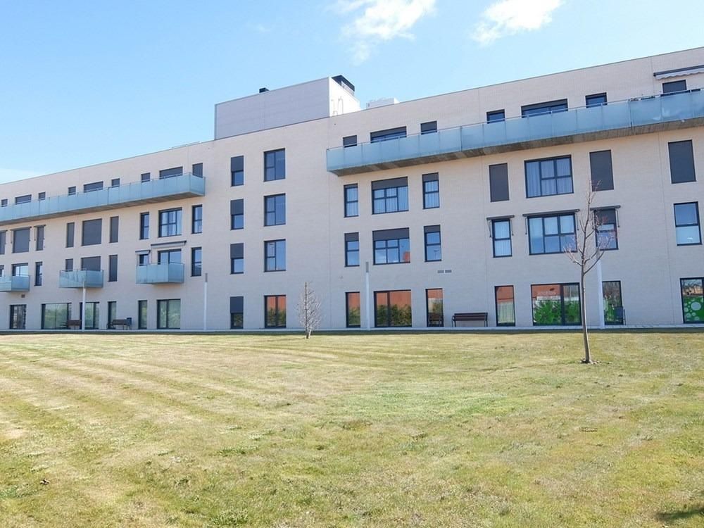 Vista exterior de Planta baixa en venda en Valladolid Capital amb Aire condicionat i Traster