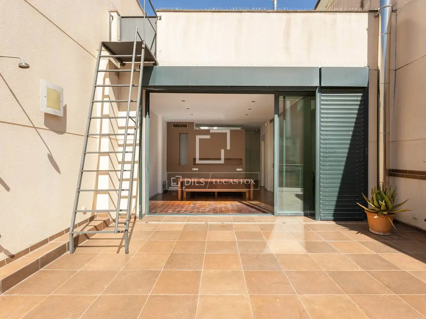 Terrace of Houses for sale in Barcelona  with Air Conditioner, Terrace and Storage room