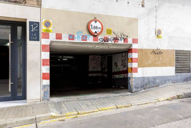 Garaje en Venta en Ruiseñores