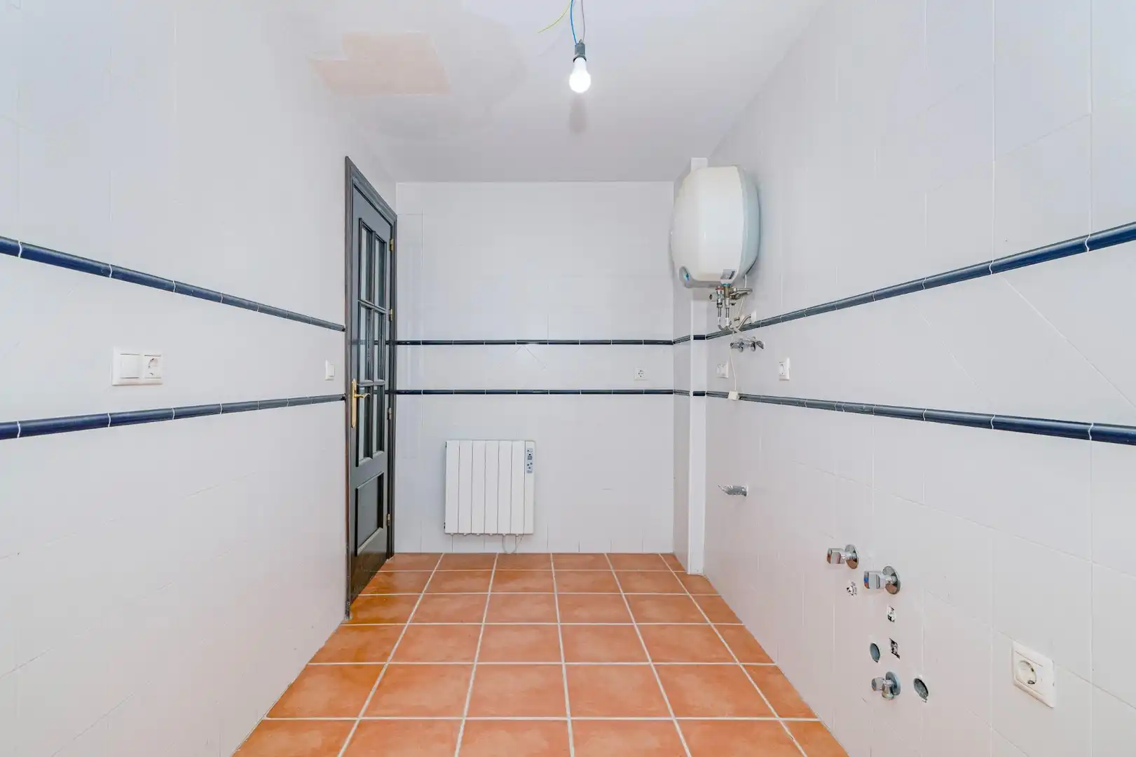 Baño de Piso en venta en La Zubia con Calefacción y Balcón