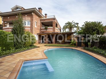 Maison avec balcon à vendre à Premià de Dalt