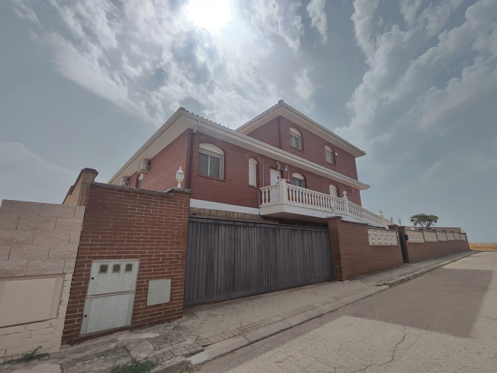 Vista exterior de Casa o chalet en venta en Villanueva de Perales con Aire acondicionado, Calefacción y Jardín privado