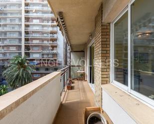 Exterior view of Apartment to rent in  Valencia Capital  with Air Conditioner, Terrace and Balcony