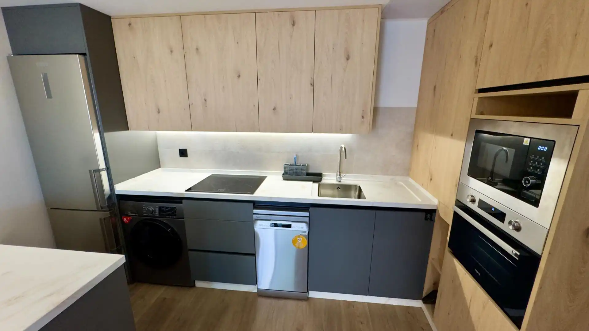 Kitchen of Flat for rent in Granada  with Air Conditioner, Heating and Terrace