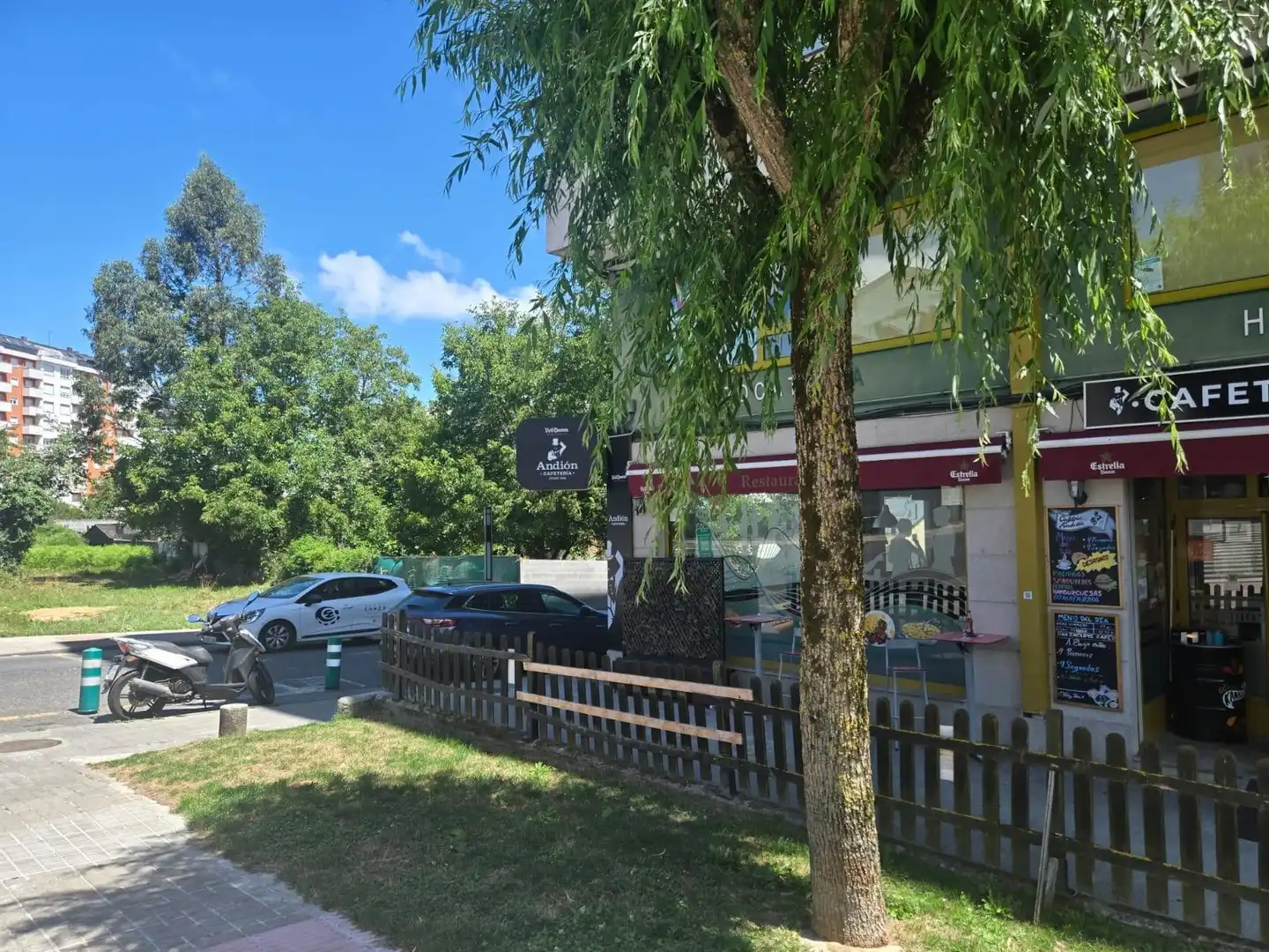 Local comercial en venta en A Piringalla - Albeiros - Garabolos, imagen 2
