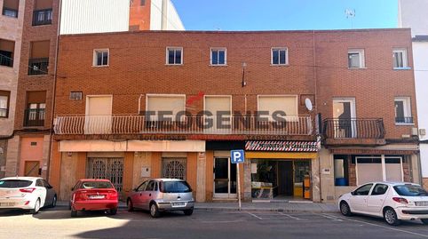 Edificio con locales comerciales en  Avda. principal de Tarancón, imagen 3