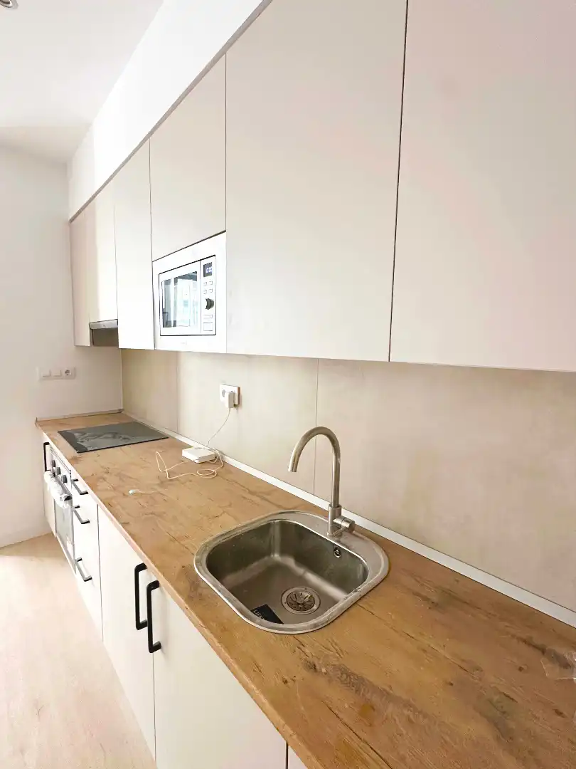 Küche von Loft zum Verkauf in Madrid mit Klimaanlage, Ofen und Waschmaschine