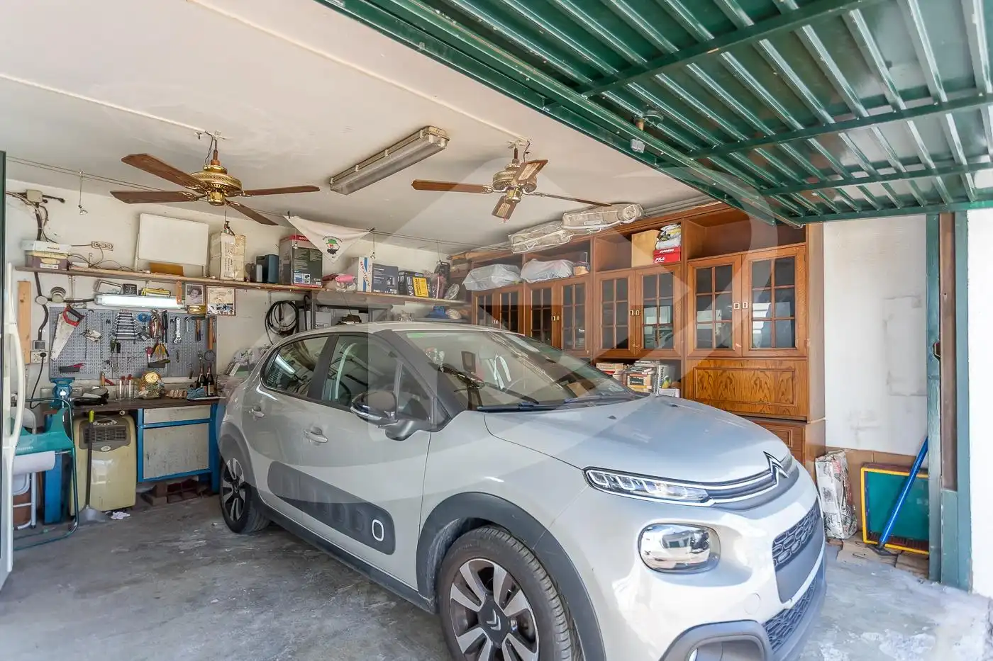 Parking de Casa adosada en venta en Sant Quirze del Vallès con Aire acondicionado y Jardín privado