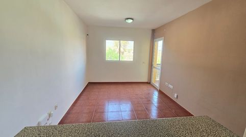 Foto 4 de Piso en venta en Cabo Blanco, Arona