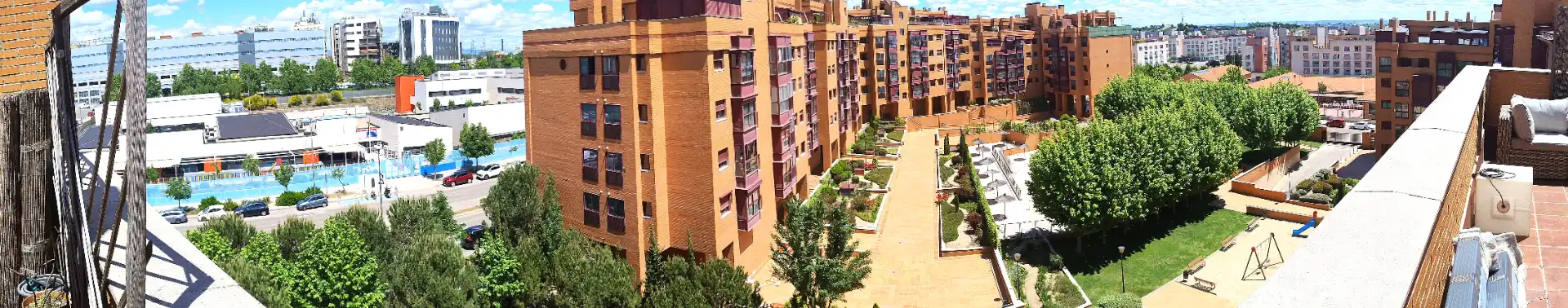 Außenansicht von Dachboden zum Verkauf in Madrid mit Terrasse, Abstellraum und Gemeinschaftspool
