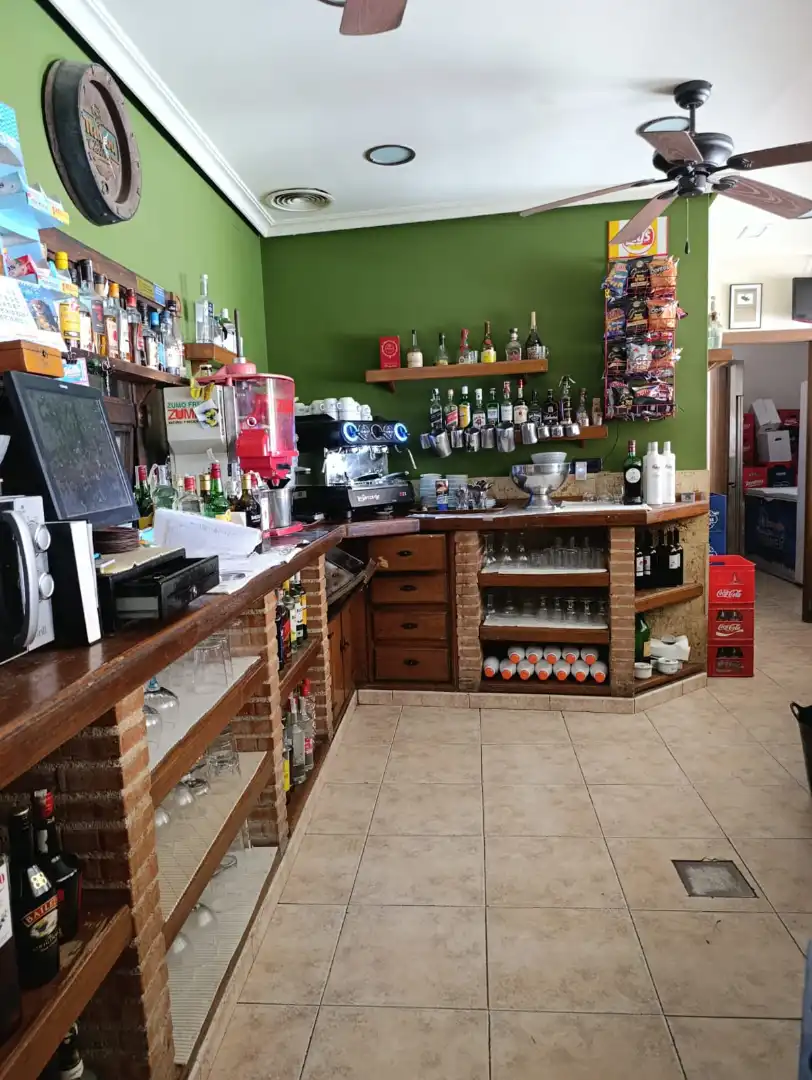 Geschaftsraum zum Verkauf in Albalate de Zorita mit Klimaanlage, Heizung und Terrasse