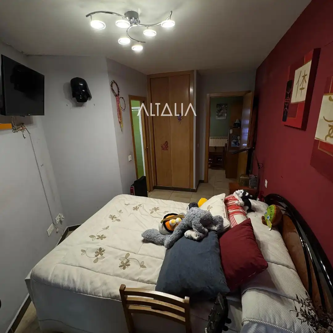 Schlafzimmer von Wohnung zum Verkauf in Chillarón de Cuenca mit Heizung