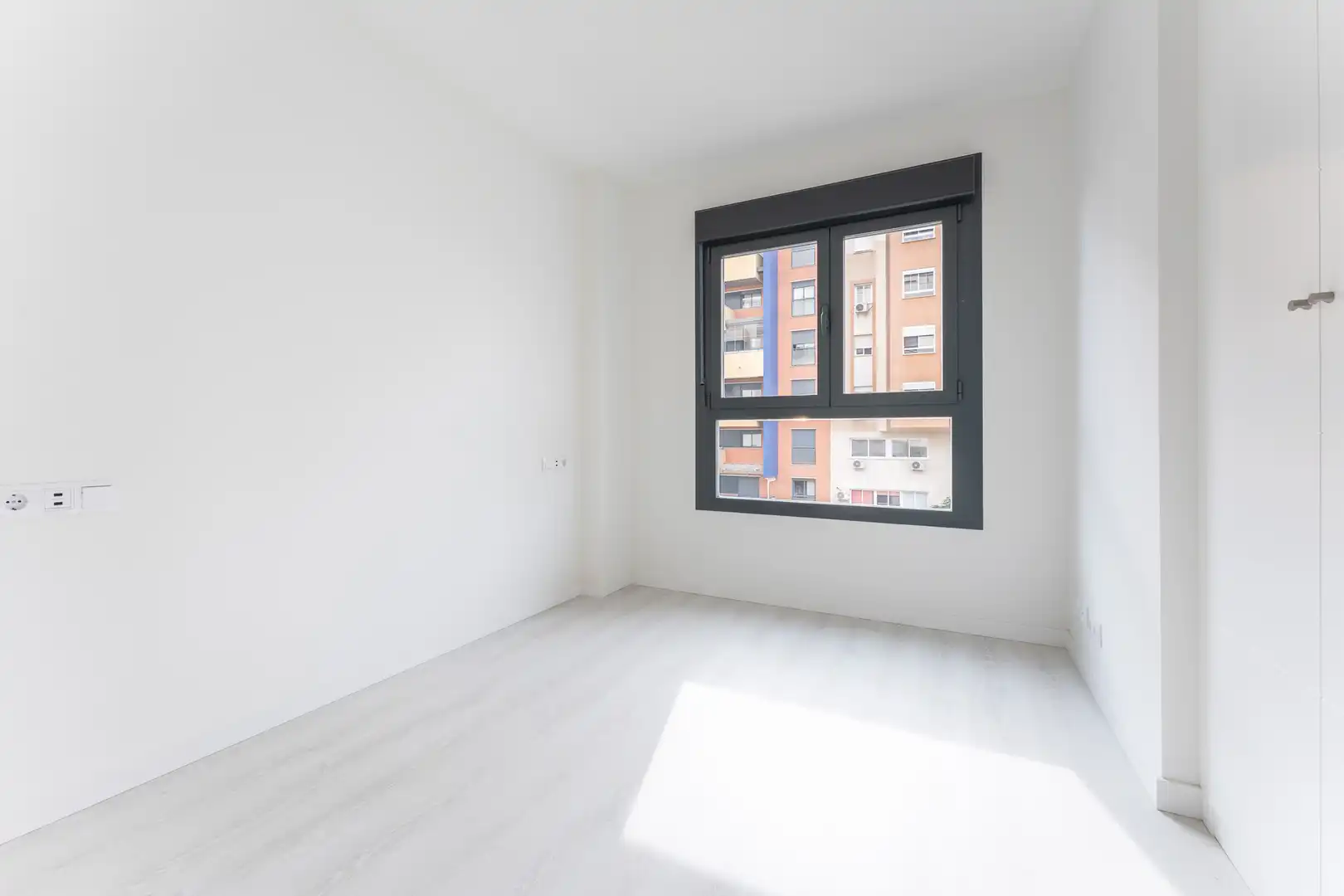 Bedroom of Flat for sale in Málaga  with Parquet flooring, Terrace and Storage room