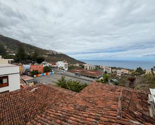 Exterior view of Single-family semi-detached for sale in Icod de los Vinos  with Terrace and Balcony