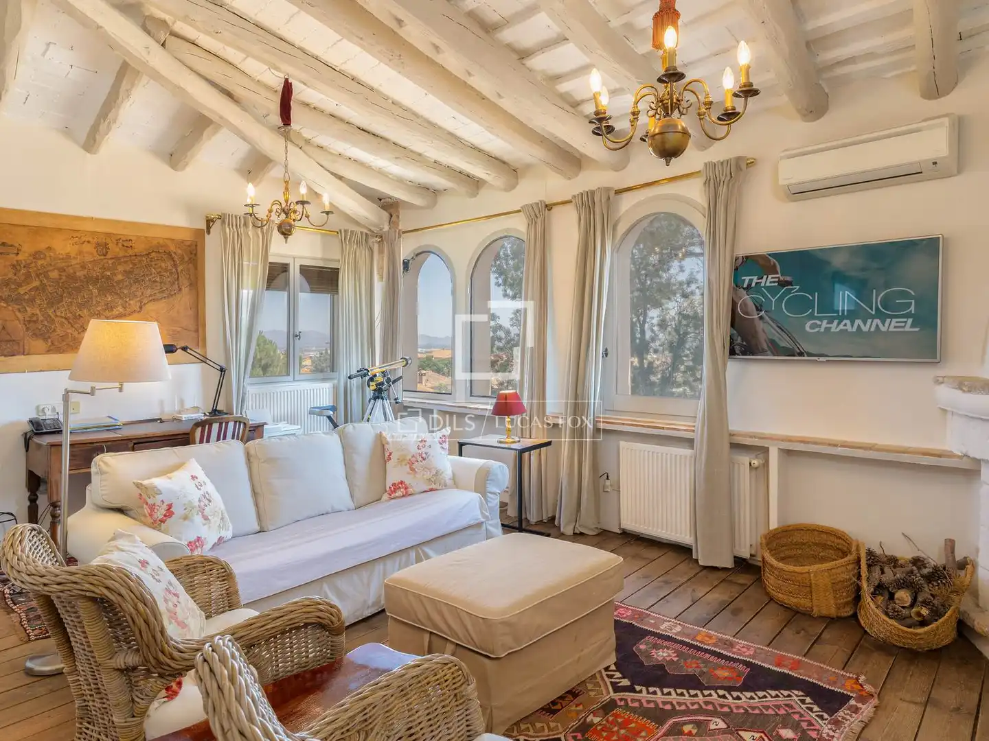 Sala de estar de Finca rústica en venta en Garrigàs con Aire acondicionado, Calefacción y Jardín privado