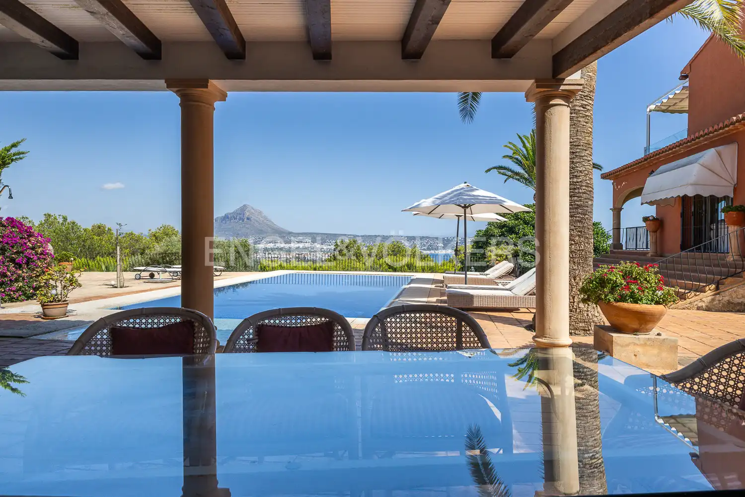 Terrasse von Haus oder Chalet zur Miete in Jávea / Xàbia mit Klimaanlage, Heizung und Privatgarten