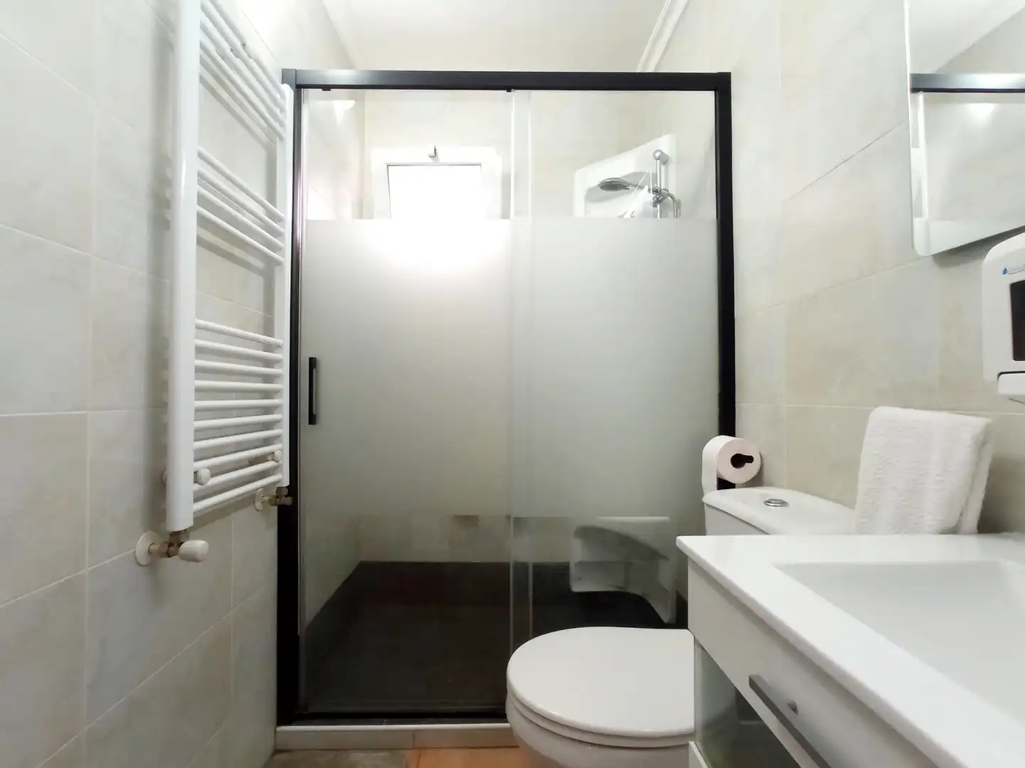 Baño de Casa adosada en venta en Irun  con Terraza, Trastero y Amueblado