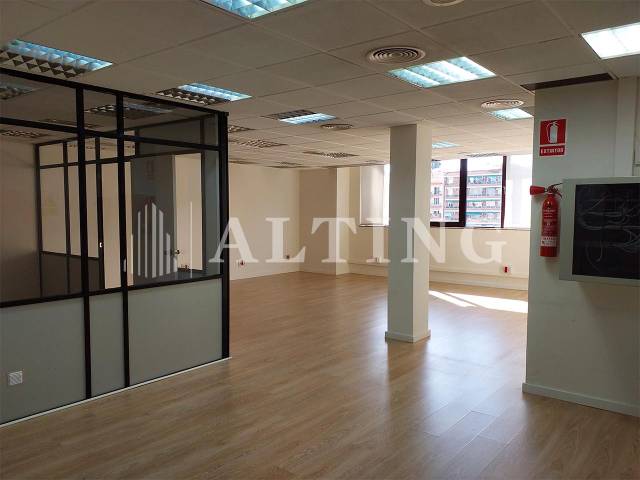 Oficina en Alquiler en Carrer Nicaragua en Sants