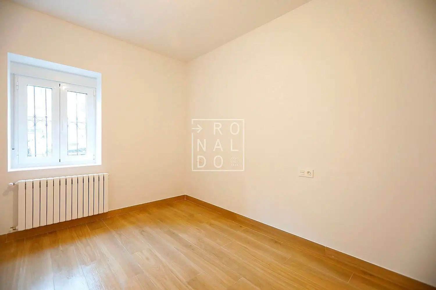 Habitación de Piso en venta en Irun  con Calefacción y Terraza