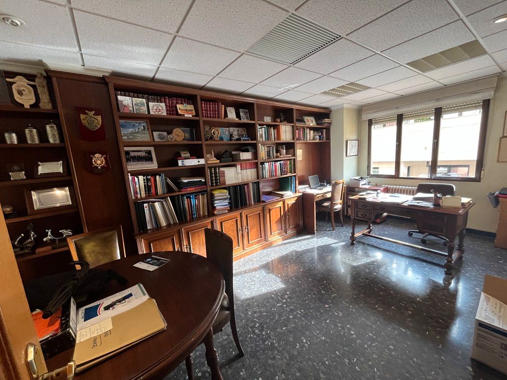 Pis en venda en  Albacete Capital amb Calefacció i Balcó