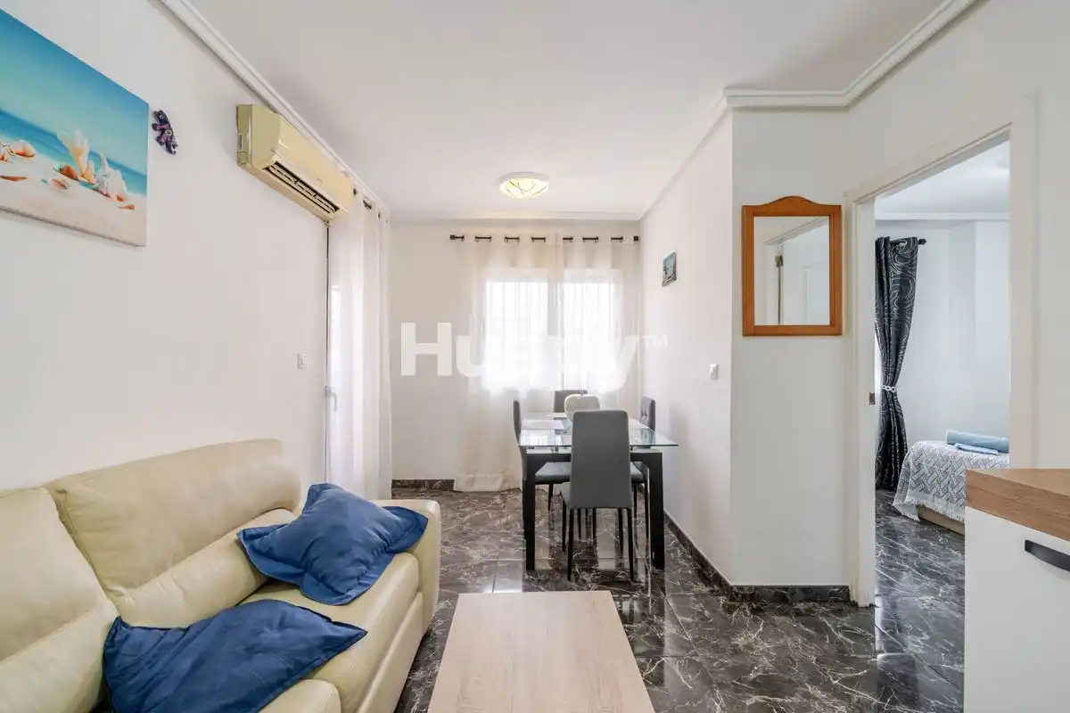 Living room of Flat for sale in Torrevieja  with Air Conditioner, Heating and Terrace