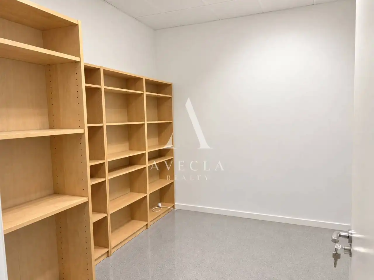 Nave industrial con ascensore in affitto a Calle Pintor Isidre Nonell 120, imagen 11