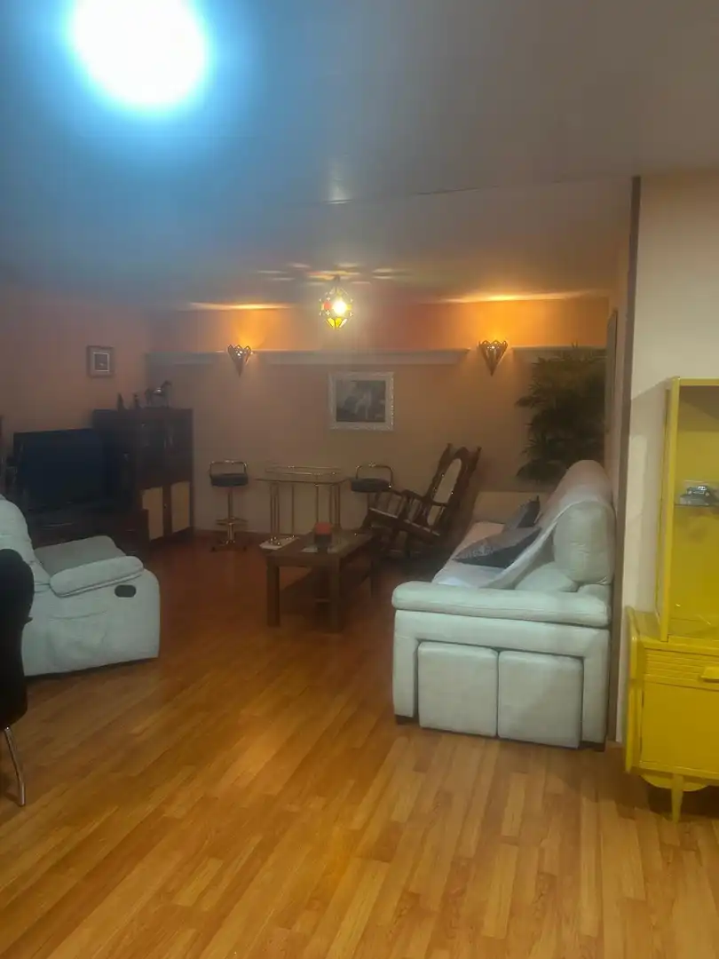 Sala d'estar de Casa o xalet en venda en Córdoba amb Piscina comunitària