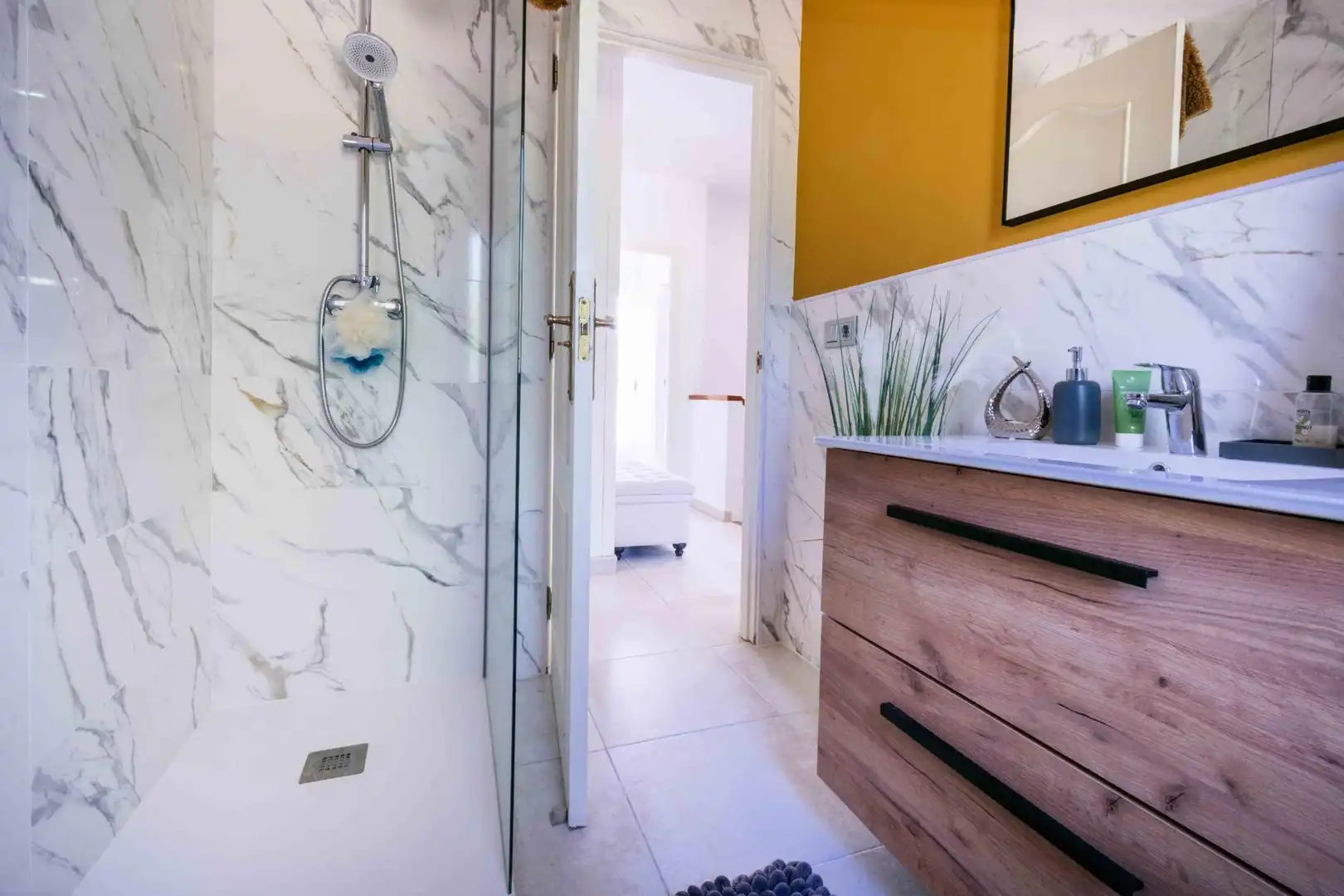 Baño de Casa adosada en venta en L'Alfàs del Pi con Aire acondicionado, Calefacción y Jardín privado