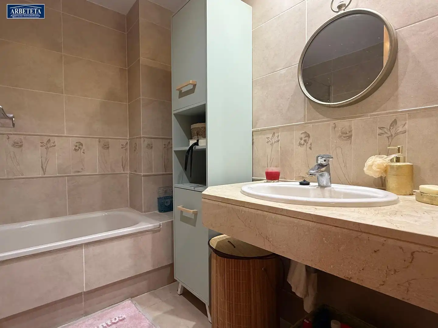 Badezimmer von Wohnung zum Verkauf in Yebes mit Heizung, Terrasse und Abstellraum