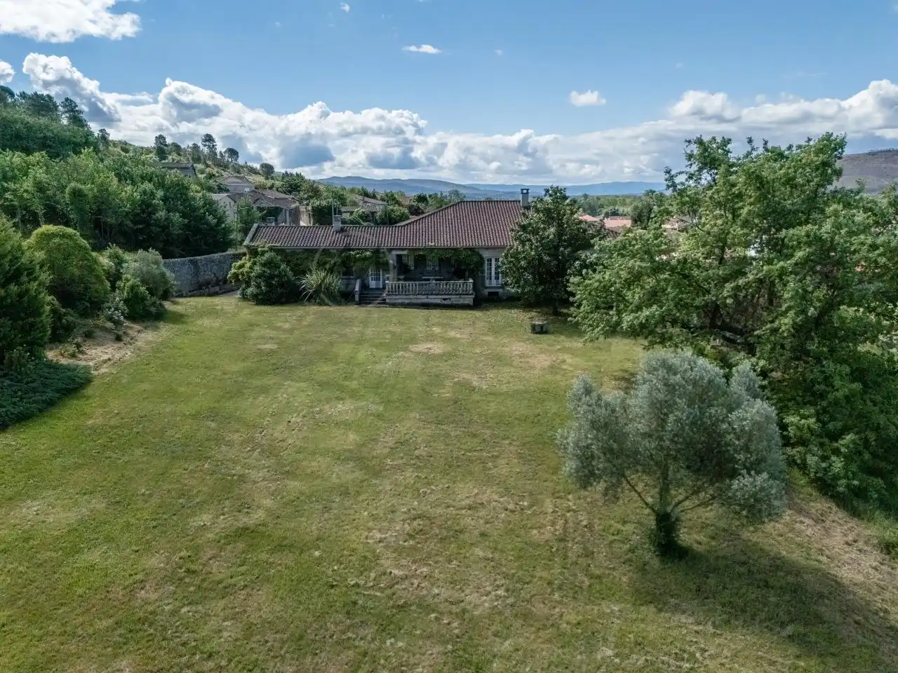 Finca rústica en venta en Verín con Calefacción, Jardín privado y Parquet