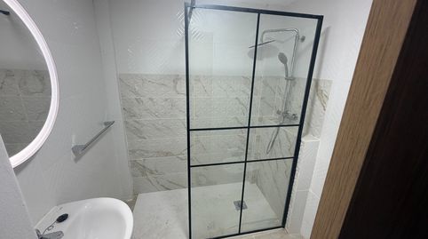 ESTUDIOS Y HABITACIONES EN ALQUILER